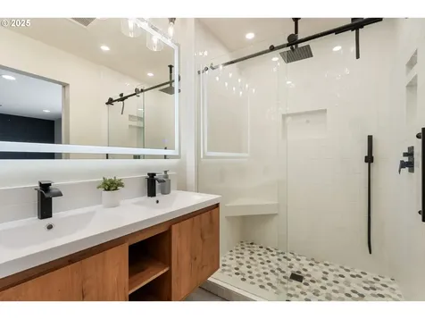 12245 SE Quietwoods Street Happy Valley OR 97086