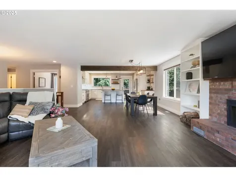 12245 SE Quietwoods Street Happy Valley OR 97086