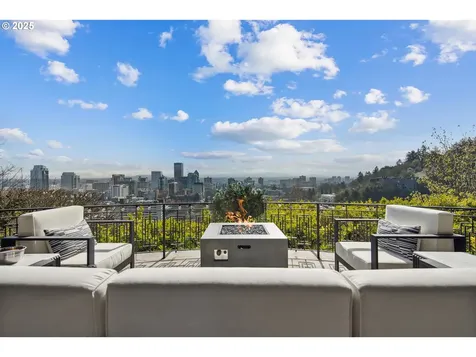 1636 SW Vista Avenue Portland OR 97201