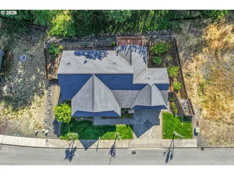 2620 NW Brockway Road Winston OR 97496