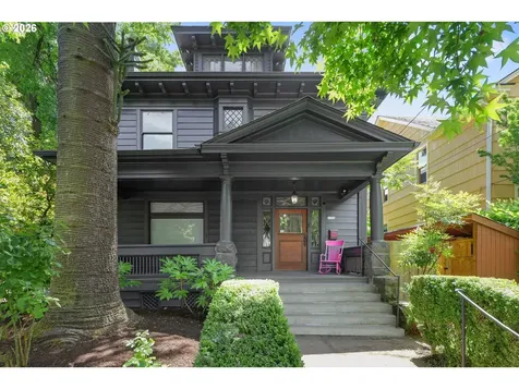 1534 SE Taylor Street Portland OR 97214