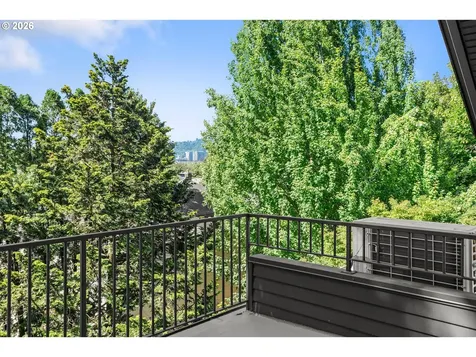 1534 SE Taylor Street Portland OR 97214