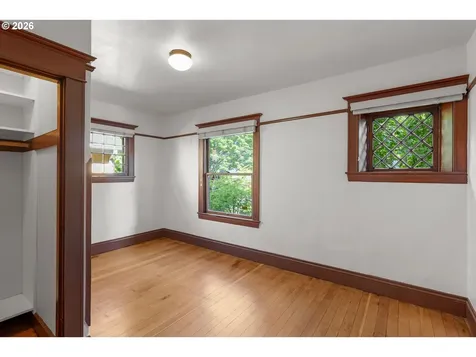 1534 SE Taylor Street Portland OR 97214
