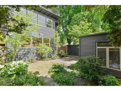 1534 SE Taylor Street Portland OR 97214
