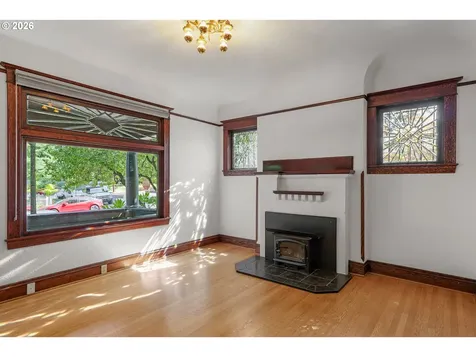 1534 SE Taylor Street Portland OR 97214