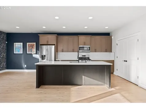 719 NW 178th Street Ridgefield WA 98642