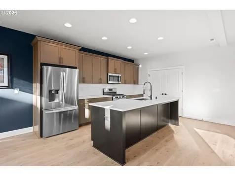 719 NW 178th Street Ridgefield WA 98642
