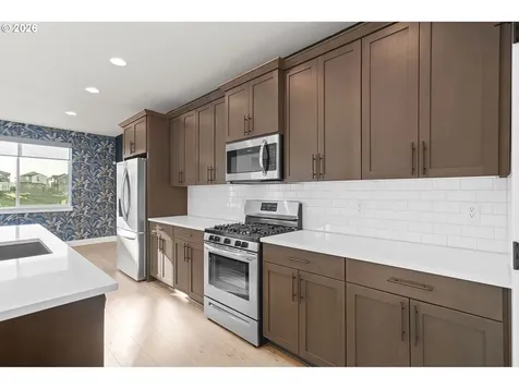 719 NW 178th Street Ridgefield WA 98642