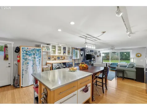 120 Sandy Bend Road Castle Rock WA 98611