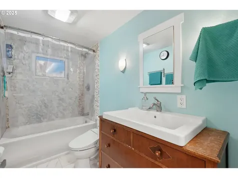 120 Sandy Bend Road Castle Rock WA 98611