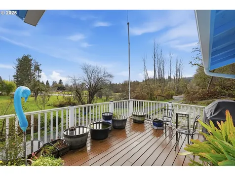120 Sandy Bend Road Castle Rock WA 98611