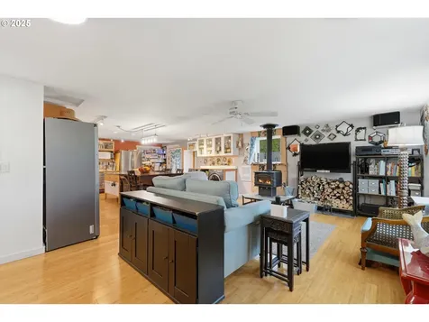 120 Sandy Bend Road Castle Rock WA 98611