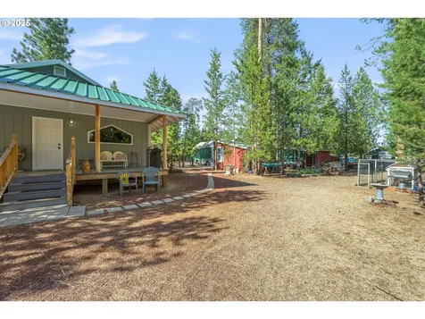1274 Wild Mustang Lane Gilchrist OR 97737