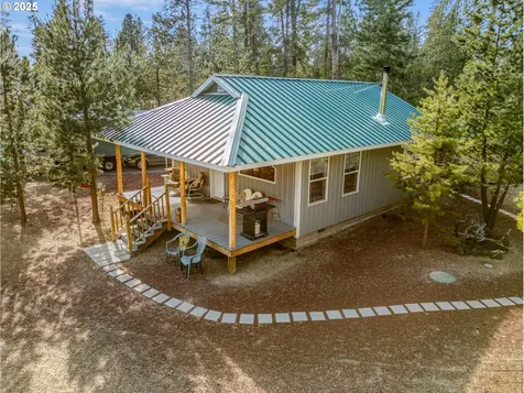 1274 Wild Mustang Lane Gilchrist OR 97737