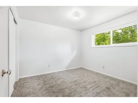 1121 Spruce Street Sweet Home OR 97386