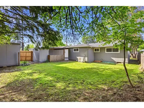 1121 Spruce Street Sweet Home OR 97386