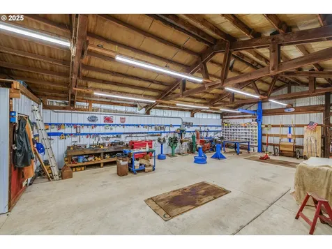 15032 S Carus Road Oregon City OR 97045