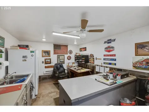 15032 S Carus Road Oregon City OR 97045