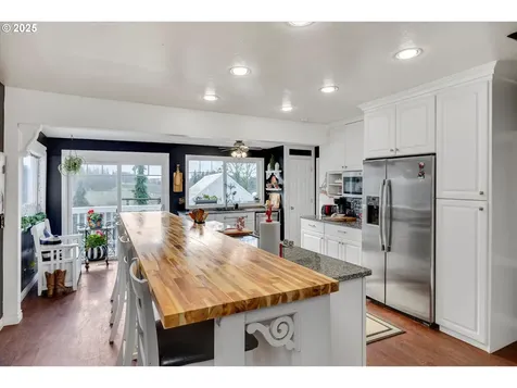 15032 S Carus Road Oregon City OR 97045
