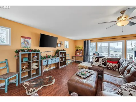 15032 S Carus Road Oregon City OR 97045