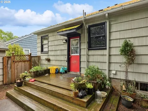2331 SE 70th Avenue Portland OR 97215