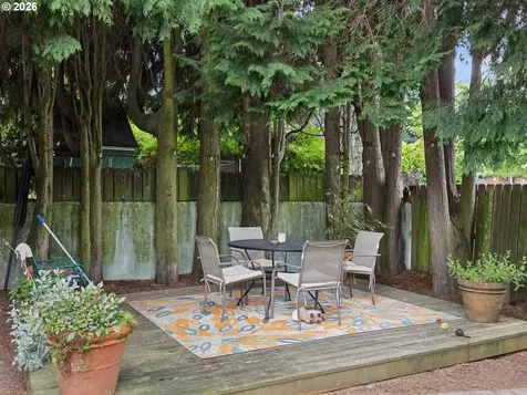 2331 SE 70th Avenue Portland OR 97215