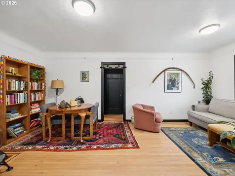 2331 SE 70th Avenue Portland OR 97215