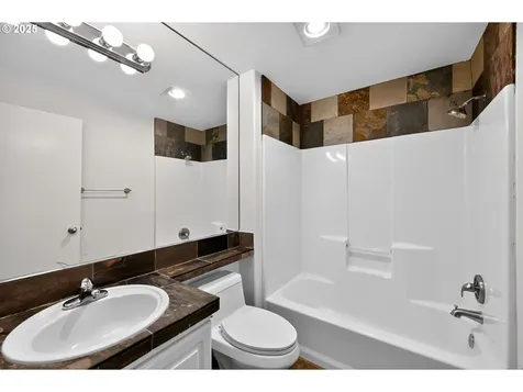 10417 NE 97th Street Vancouver WA 98662