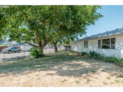 309 High Street Jefferson OR 97352