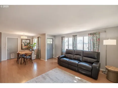309 High Street Jefferson OR 97352