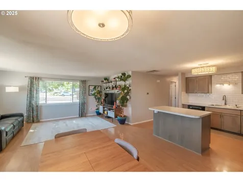 309 High Street Jefferson OR 97352