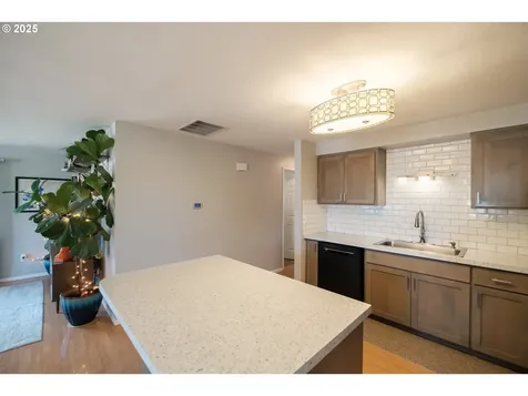 309 High Street Jefferson OR 97352