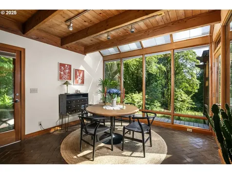 10805 NW Skyline Boulevard Portland OR 97231
