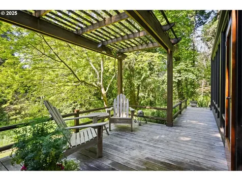 10805 NW Skyline Boulevard Portland OR 97231