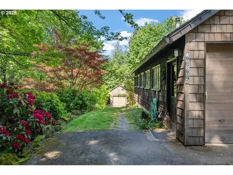 10805 NW Skyline Boulevard Portland OR 97231