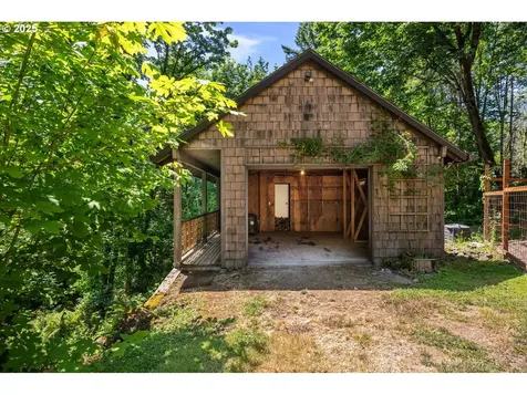 10805 NW Skyline Boulevard Portland OR 97231