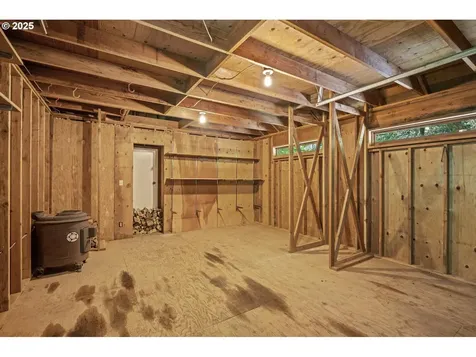 10805 NW Skyline Boulevard Portland OR 97231