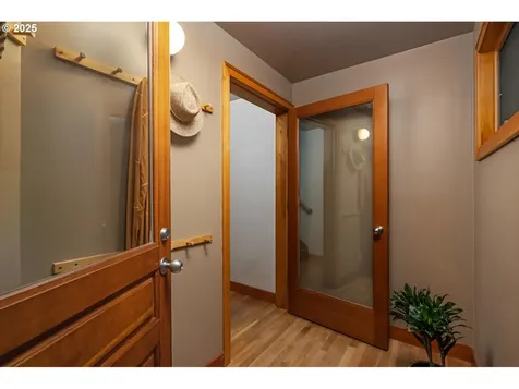 10805 NW Skyline Boulevard Portland OR 97231