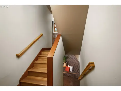 10805 NW Skyline Boulevard Portland OR 97231