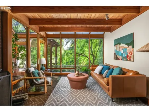 10805 NW Skyline Boulevard Portland OR 97231