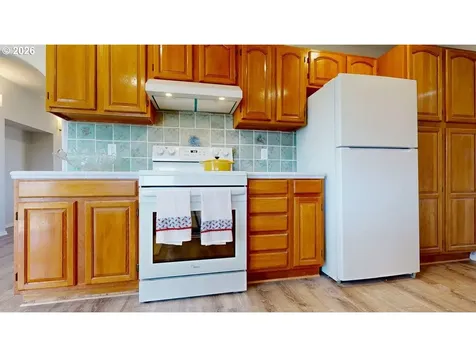 1221 Iris Street Brookings OR 97415