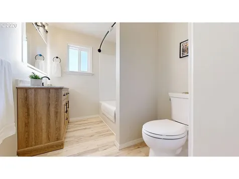 1221 Iris Street Brookings OR 97415