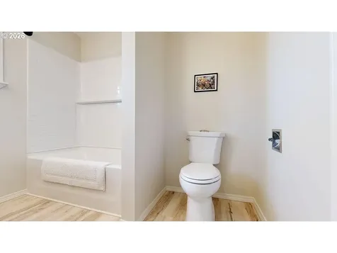1221 Iris Street Brookings OR 97415