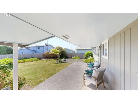 1221 Iris Street Brookings OR 97415