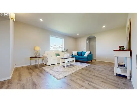 1221 Iris Street Brookings OR 97415