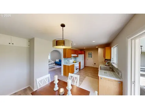 1221 Iris Street Brookings OR 97415
