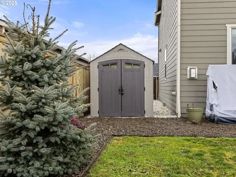 16611 NE 93rd Way Vancouver WA 98682