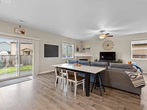 16611 NE 93rd Way Vancouver WA 98682