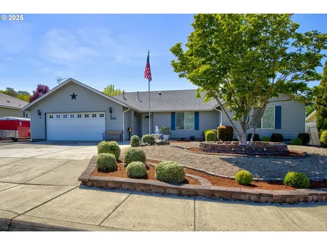 526 Little Valley Road Roseburg OR 97471