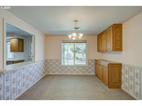 526 Little Valley Road Roseburg OR 97471